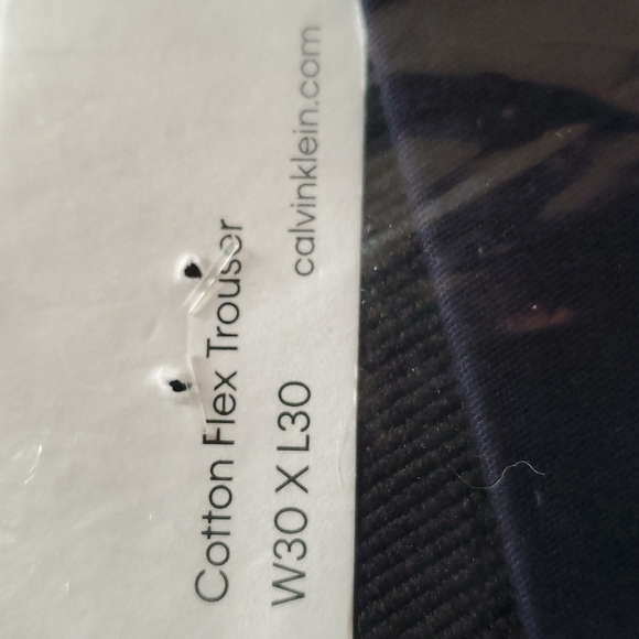 Calvin Klein Men's Infinite Flex Chino 30Wx30L NWT - Picture 2 of 4